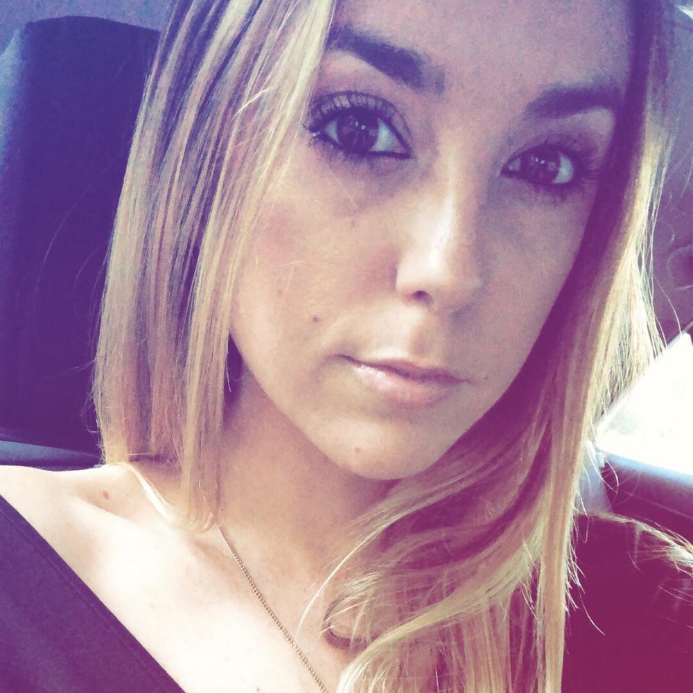 Meet your Posher, Corinne